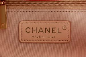 chanel as3690 hobo handbag shiny crumpled calfskin gold tone metal red 008 luxibags.ru .jpg