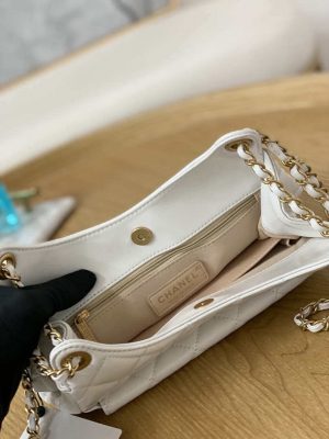 chanel as3690 hobo handbag shiny crumpled calfskin gold tone metal white 007 luxibags.ru .jpg