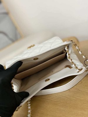 chanel as3690 hobo handbag shiny crumpled calfskin gold tone metal white 008 luxibags.ru .jpg