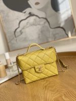 chanel as3729 small vanity case grained calfskin gold tone metal yellow 001 luxibags.ru .jpg