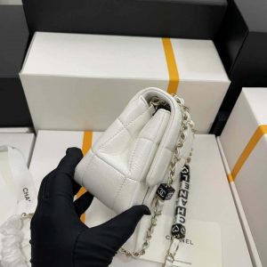 chanel as3744 mini flap bag white lambskin resin gold tone metal white 005 luxibags.ru .jpg