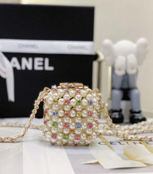 chanel as3769 mini evening bag imitation pearls gold tone metal white multicolor 003 luxibags.ru .jpg