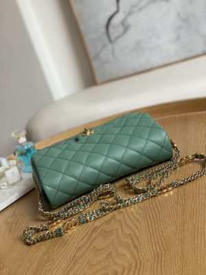 chanel as3777 flap bag grained calfskin gold tone metal green 005 luxibags.ru .jpg