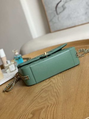 chanel as3777 flap bag grained calfskin gold tone metal green 006 luxibags.ru .jpg