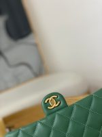 chanel as3777 flap bag lambskin gold tone metal green 006 luxibags.ru .jpg