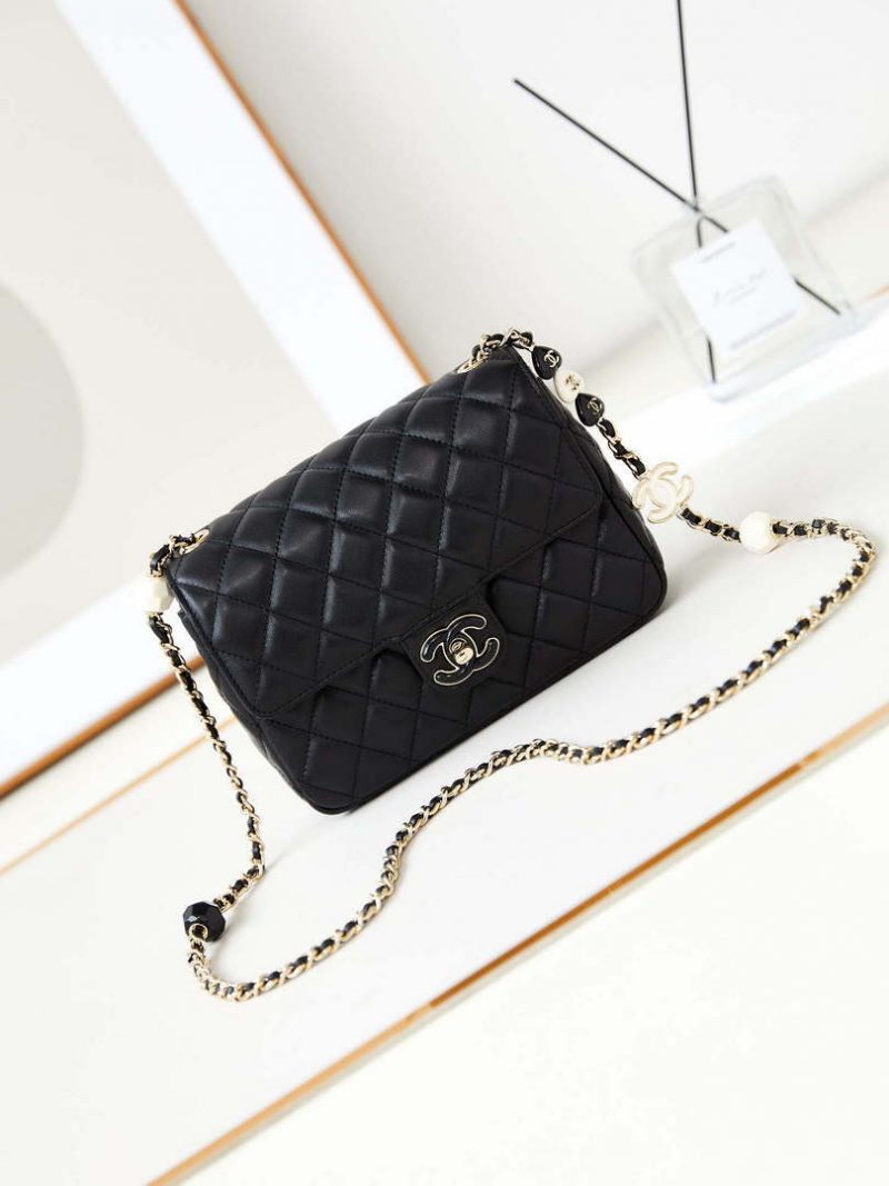 chanel as3783 small flap bag 23p lambskin gold tone metal 18 5 cm black 01 luxibags.ru .jpg