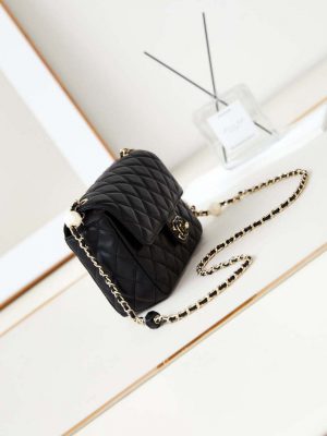 chanel as3783 small flap bag 23p lambskin gold tone metal 18 5 cm black 04 luxibags.ru .jpg