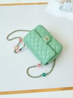 chanel as3783 small flap bag 23p lambskin gold tone metal 18 5 cm green 07 luxibags.ru .jpg
