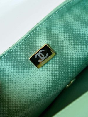 chanel as3783 small flap bag 23p lambskin gold tone metal 18 5 cm green 09 luxibags.ru .jpg