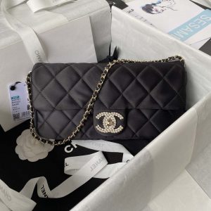chanel as3791 flap bag velvet and lambskin black 001 luxibags.ru .jpg