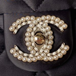 chanel as3791 flap bag velvet and lambskin black 003 luxibags.ru .jpg