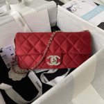 chanel as3791 flap bag velvet and lambskin red 001 luxibags.ru .jpg