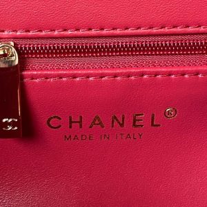 chanel as3791 flap bag velvet and lambskin red 008 luxibags.ru .jpg
