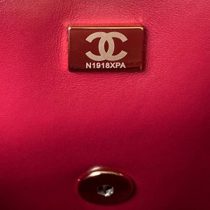 chanel as3791 flap bag velvet and lambskin red 009 luxibags.ru .jpg