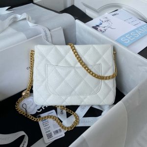 chanel as3830 small hobo handbag white calfskin gold 002 luxibags.ru .jpg