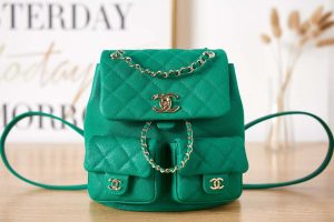 chanel as3860 backpack grained shiny calfskin gold tone metal green 001 luxibags.ru .jpg