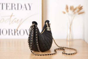 chanel as3917 clutch with chain lambskin shiny light gold metal black 004 luxibags.ru .jpg