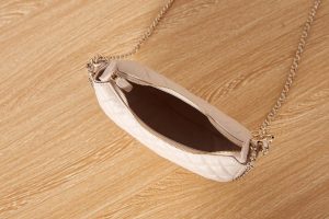 chanel as3917 clutch with chain lambskin shiny light gold metal ecru 007 luxibags.ru .jpg