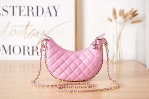 chanel as3917 clutch with chain lambskin shiny light gold metal light pink 001 luxibags.ru .jpg