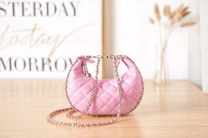 chanel as3917 clutch with chain lambskin shiny light gold metal light pink 003 luxibags.ru .jpg