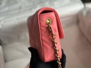 chanel as3979 mini flap bag lambskin plexi gold tone meta pink 003 luxibags.ru .jpg
