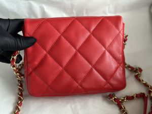 chanel as3979 mini flap bag lambskin plexi gold tone meta red 004 luxibags.ru .jpg
