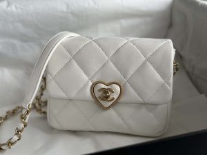 chanel as3979 mini flap bag lambskin plexi gold tone meta white 002 luxibags.ru .jpg