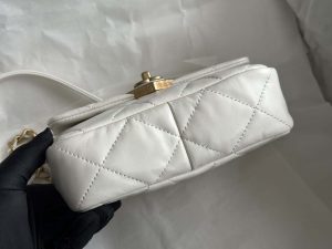 chanel as3979 mini flap bag lambskin plexi gold tone meta white 006 luxibags.ru .jpg