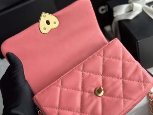 chanel as3986 small flap bag lambskin plexi gold tone meta pink 007 luxibags.ru .jpg