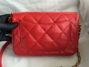 chanel as3986 small flap bag lambskin plexi gold tone meta red 004 luxibags.ru .jpg