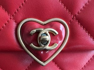 chanel as3986 small flap bag lambskin plexi gold tone meta red 005 luxibags.ru .jpg