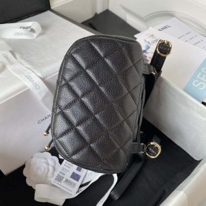 Wholesale replica highest quality luxury handbags, clothing, shoes, jewelry, etc. in cheaper price! Up to 70% discount now. Quality Guarantee!