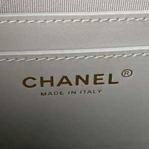 Wholesale replica highest quality luxury handbags, clothing, shoes, jewelry, etc. in cheaper price! Up to 70% discount now. Quality Guarantee!