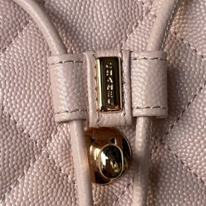 Wholesale replica highest quality luxury handbags, clothing, shoes, jewelry, etc. in cheaper price! Up to 70% discount now. Quality Guarantee!
