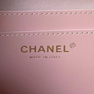 Wholesale replica highest quality luxury handbags, clothing, shoes, jewelry, etc. in cheaper price! Up to 70% discount now. Quality Guarantee!