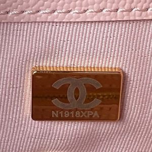Wholesale replica highest quality luxury handbags, clothing, shoes, jewelry, etc. in cheaper price! Up to 70% discount now. Quality Guarantee!