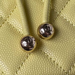 Wholesale replica highest quality luxury handbags, clothing, shoes, jewelry, etc. in cheaper price! Up to 70% discount now. Quality Guarantee!