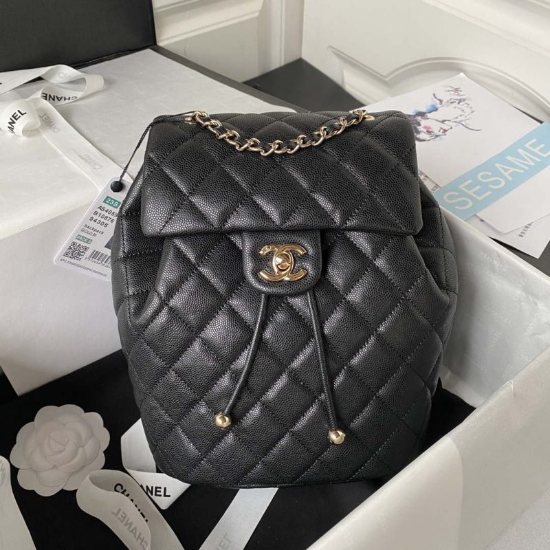 Wholesale replica highest quality luxury handbags, clothing, shoes, jewelry, etc. in cheaper price! Up to 70% discount now. Quality Guarantee!