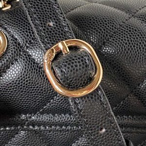 Wholesale replica highest quality luxury handbags, clothing, shoes, jewelry, etc. in cheaper price! Up to 70% discount now. Quality Guarantee!