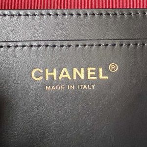 Wholesale replica highest quality luxury handbags, clothing, shoes, jewelry, etc. in cheaper price! Up to 70% discount now. Quality Guarantee!