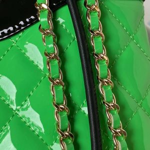chanel as4133 mini bi color chain patent leather bag green 004 luxibags.ru .jpg