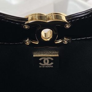 chanel as4133 mini bi color chain patent leather bag white 009 luxibags.ru .jpg