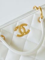 chanel as4188 small hobo bag shiny lambskin gold metal white 002 luxibags.ru .jpg