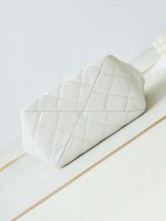 chanel as4188 small hobo bag shiny lambskin gold metal white 006 luxibags.ru .jpg