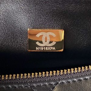 chanel as4201 bag with top handle lambskin black 08 luxibags.ru .jpg