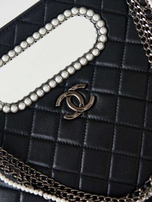 chanel as4222 shopping bag aged shiny lambskin crystal pearls black metal black 002 luxibags.ru .jpg