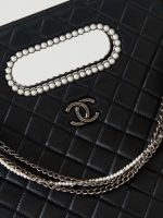 chanel as4223 large shopping bag aged shiny lambskin crystal pearls black metal black 002 luxibags.ru .jpg