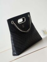 chanel as4223 large shopping bag aged shiny lambskin crystal pearls black metal black 003 luxibags.ru .jpg