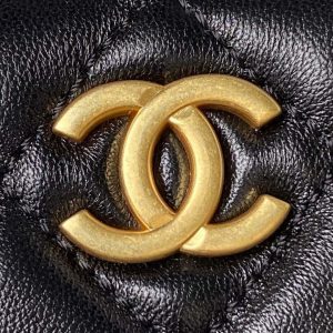 chanel as4368 large hobo bag shiny crumpled lambskin gold tone metal black 003 luxibags.ru .jpg