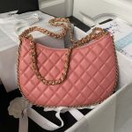 chanel as4368 large hobo bag shiny crumpled lambskin gold tone metal pink 002 luxibags.ru .jpg